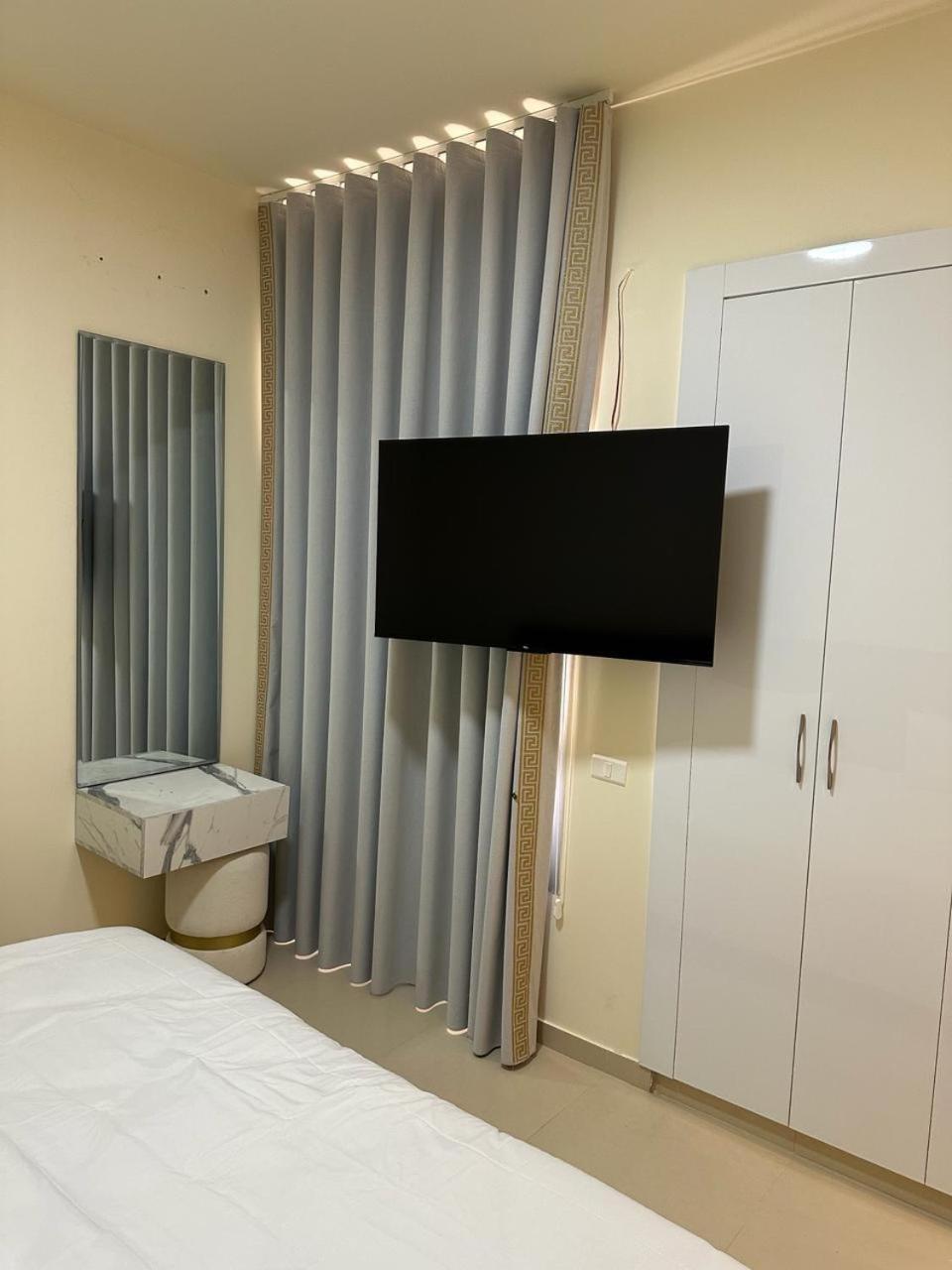 Versace Luxury 3br Apt-hamra Apartment Beirut