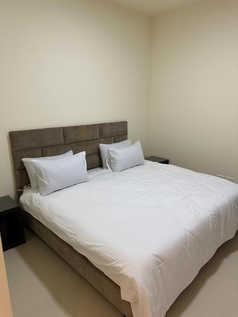 Apartment Versace Luxury 3br Apt-hamra Beirut
