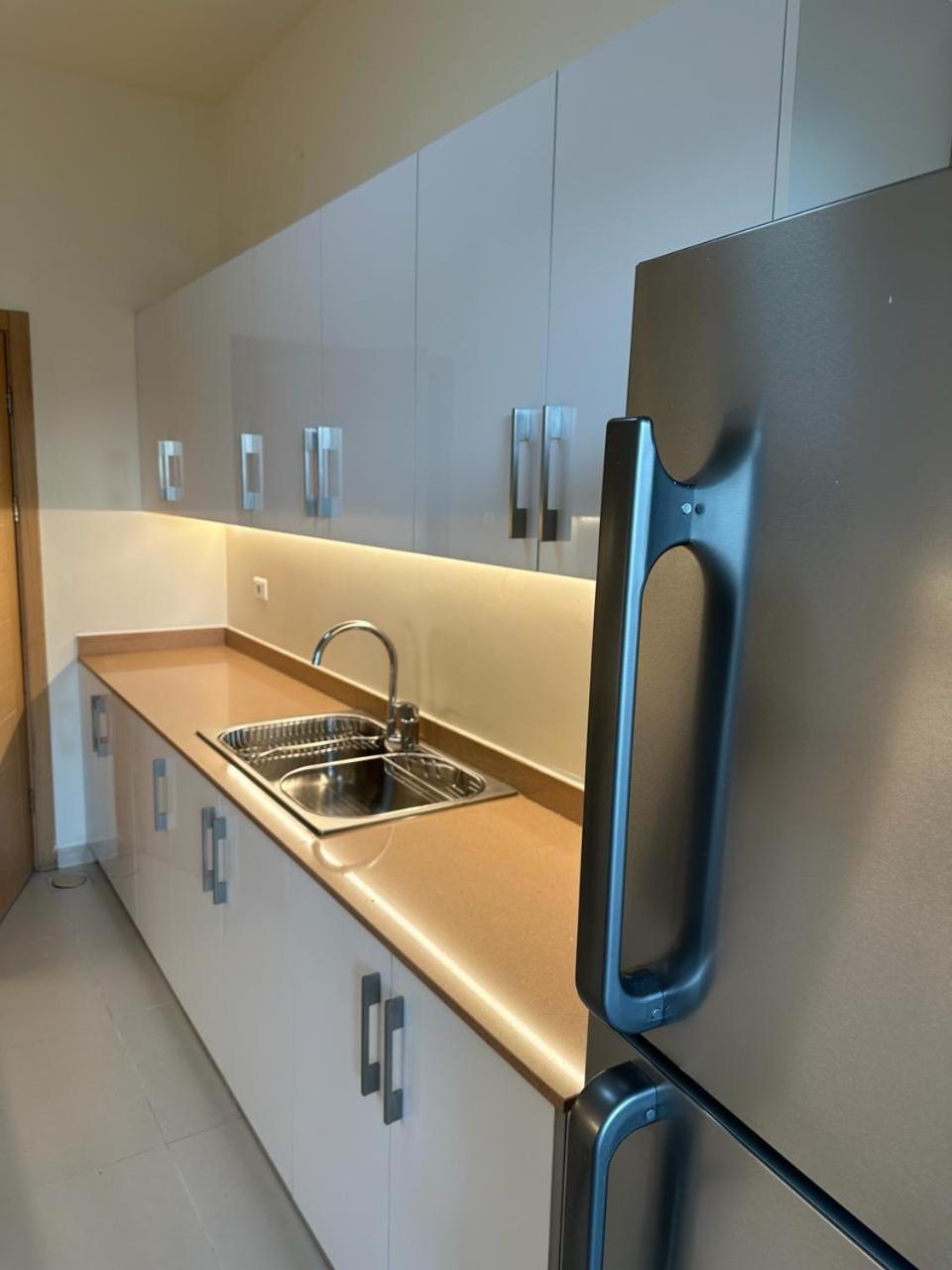 Versace Luxury 3br Apt-hamra