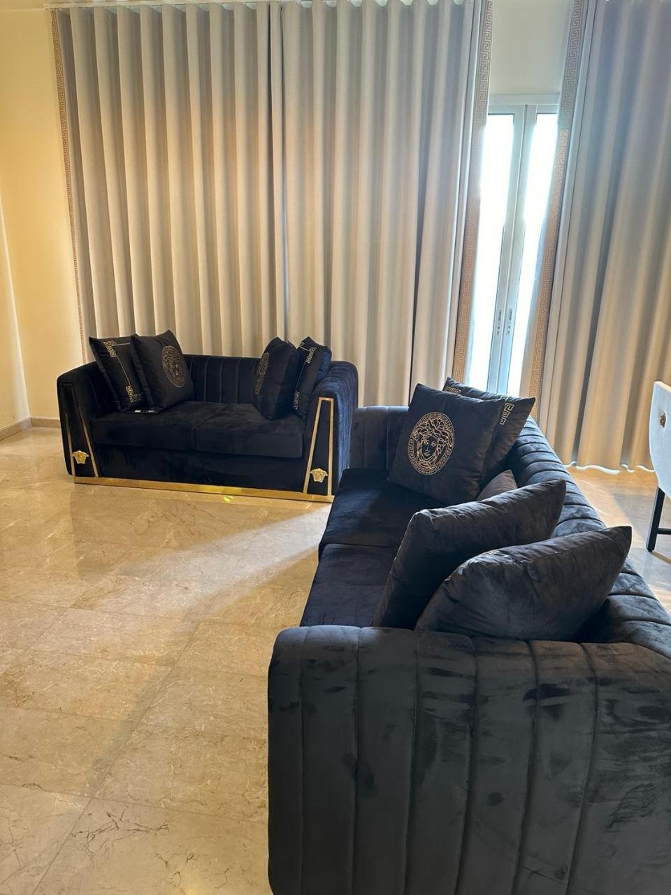 Apartment Versace Luxury 3br Apt-hamra