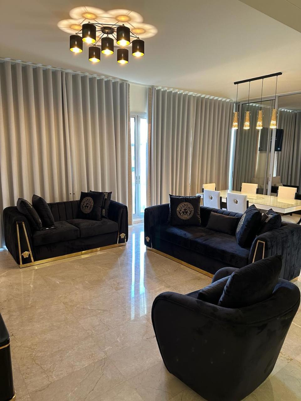 Versace Luxury 3br Apt-hamra *