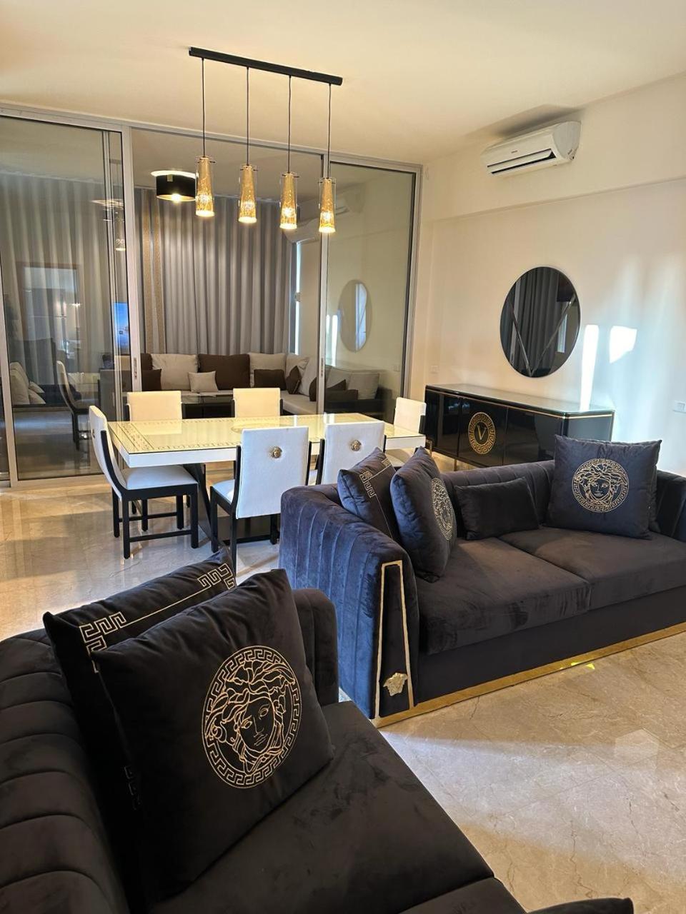 Versace Luxury 3br Apt-hamra Apartment *